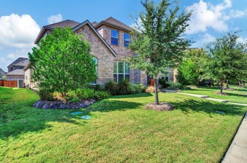 877 Clear Water Dr, Allen, TX 75013-5062