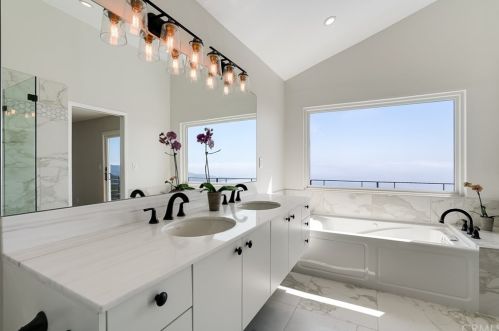 30695 Ganado Dr, Palos Verdes Estates CA  90275-6278 exterior