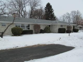 10028 Lake Rd, North East PA  16428-2836 exterior