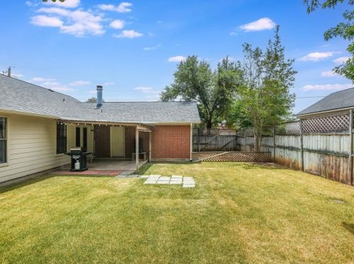 405 Rockmoor Dr, Georgetown TX 78628-8841 exterior