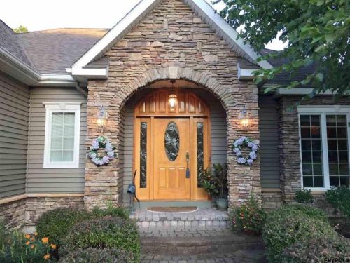 4 Steamboat Lndg, Waterford, NY 12188-4011