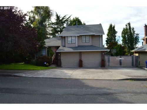 2533 Willowbrook Ave, Damascus, OR 97080