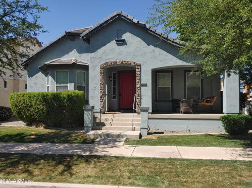 3074 Agritopia Loop, Gilbert, AZ 85296-7820