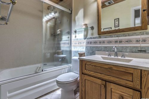 17 Wren Ct, Northport NY  11768-3343 exterior