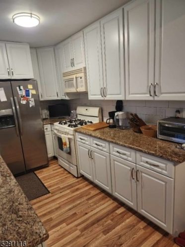 51 Elmwood Ter, Elmwood Park, NJ 07407-1728