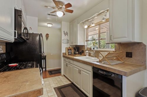 3827 Dunn Rd, Valley Springs CA  95252-8860 exterior