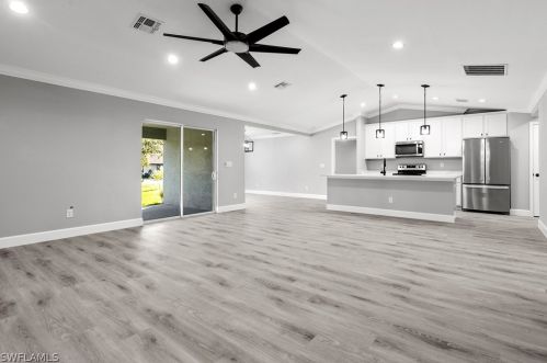 2721 4 Ter, Cape Coral FL  33991-1126 exterior