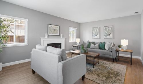 584 Bryan Ave, Sunnyvale CA  94086-6422 exterior