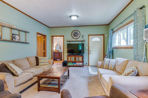 816 Island St, La Crosse, WI 54603-2915