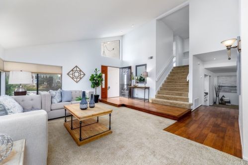 34 Christamon, Irvine CA 92620-1829 exterior