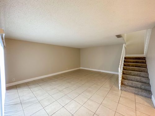 1903 Congress Ave, West Palm Beach FL  33401-1648 exterior