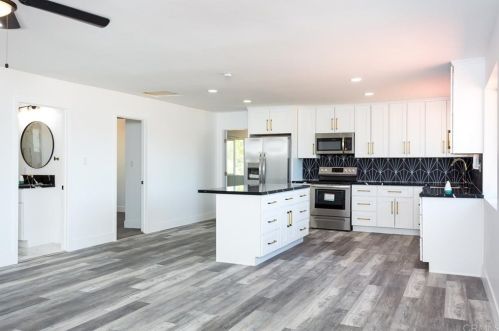 14465 Fruitvale Rd, Valley Center CA  92082-5939 exterior