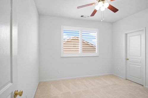 2709 Mira Vista Dr, Modesto CA  95356-8798 exterior