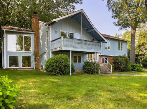 50 Roger Williams Dr, Providence, RI 02919-1027