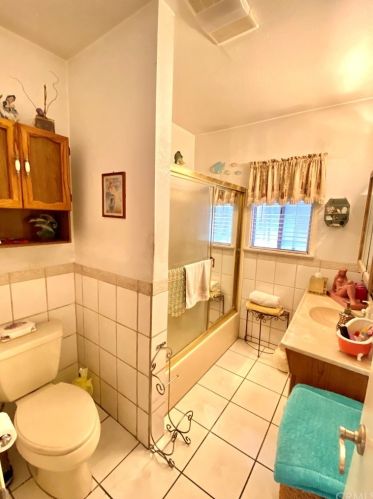 4111 San Luis St, Compton CA  90221-2917 exterior