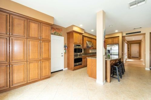 40347 Amesbury Ln, Temecula CA 92591-4432 exterior