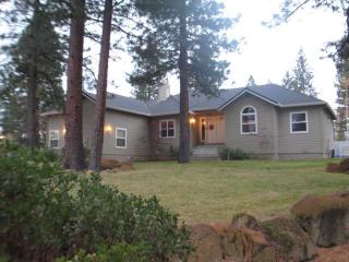 516 Hidden Meadow Dr, Weed, CA 96094-9052