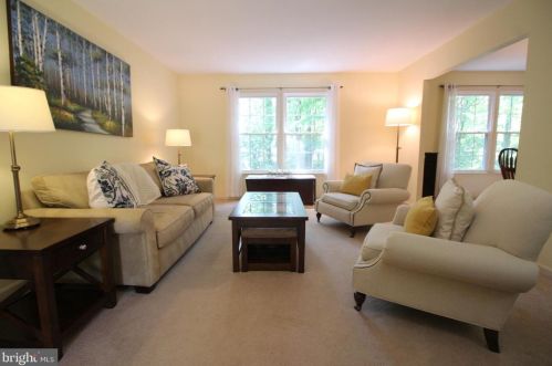 7422 Willshire Hunt Ct, Springfield VA  22153-1366 exterior