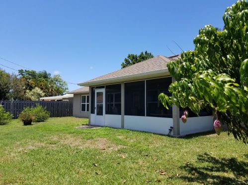 1108 Clifton Ln, Fort Pierce, FL 34983-3202