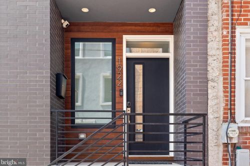1922 Gerritt St, Philadelphia, PA 19146-4632