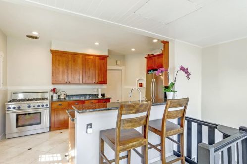 696 Coe Ave, San Jose CA  95125-2210 exterior
