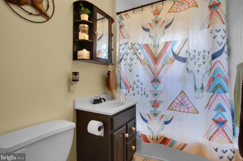 221 Nichols St, Dauberville PA  19533-9525 exterior