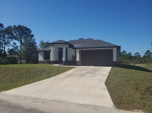 1217 Mckinley Ave, Lehigh Acres, FL 33972-7370