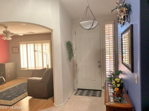 1257 Sun Catcher Way, Green Valley AZ  85614-6083 exterior