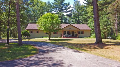 765 Czech Ct, Friendship, WI 53934-9403