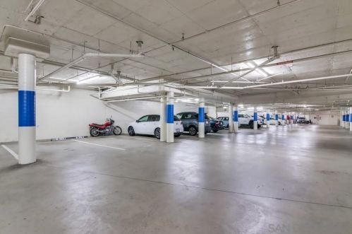 750 State St, San Diego CA  92101-6031 exterior