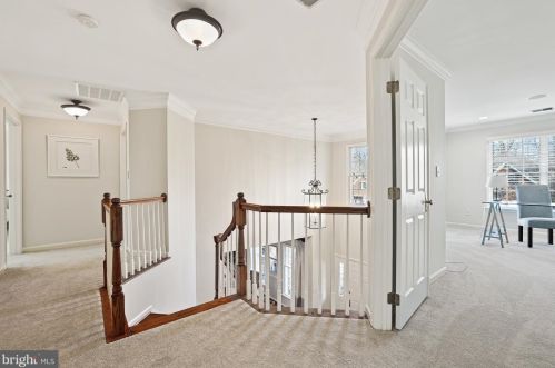 3211 Winter Sun Ter, Herndon VA  20171-1939 exterior