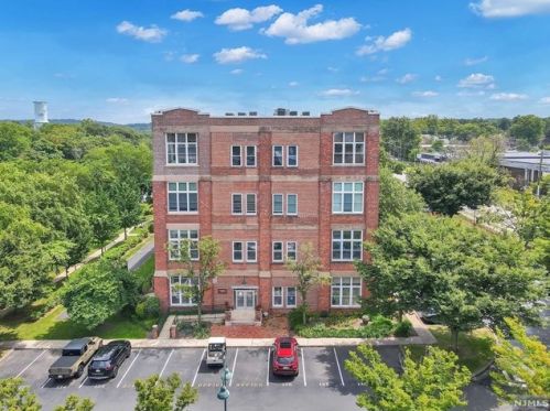 280 Main St, West Paterson NJ  07424-1236 exterior