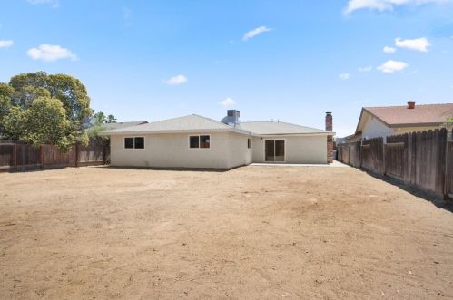 6566 Eden Ave, Winton CA  95388-9591 exterior