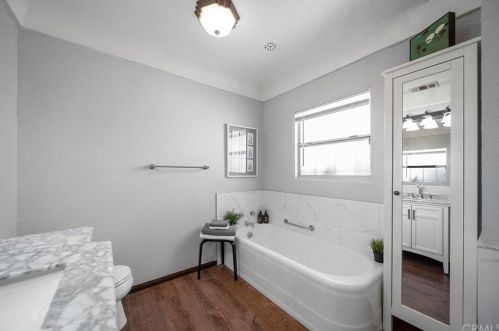 2111 Eucalyptus Ave, Long Beach CA  90806-4518 exterior