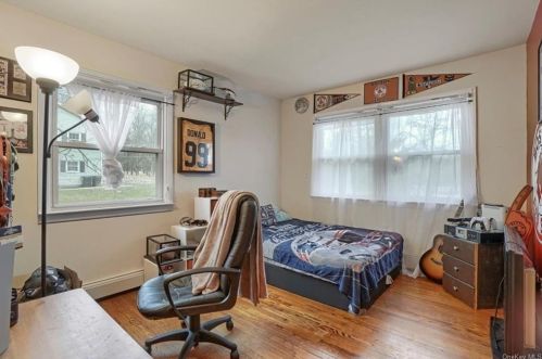 20 Mockingbird Ln, Washingtonville NY  10992-1711 exterior