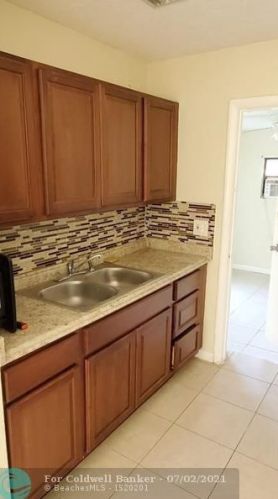 5511 33rd St, Hollywood FL  33023-5320 exterior