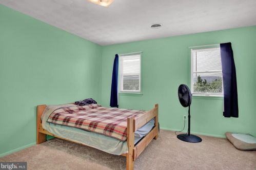 11 Thrush Dr, Carlisle PA  17015-7653 exterior