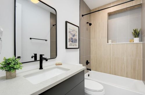 4907 Delores Ave, Austin TX 78721-2107 exterior