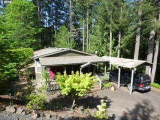 28712 Vanderschuere Rd, Beaverton, OR 97123-9441