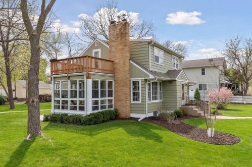 1372 Hazel St, Saint Paul, MN 55119-4507