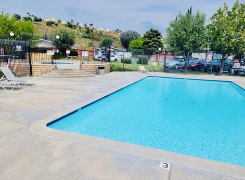 31921 Emerald Ln, Santa Clarita CA  91384-3102 exterior