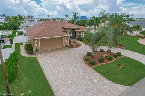 3505 22nd Ave, Cape Coral, FL 33904-4453