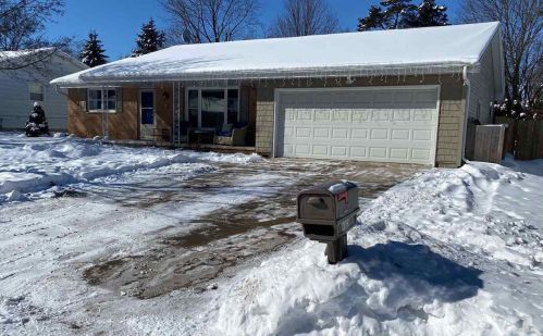 1038 Crawford St, Green Bay, WI 54304-2017