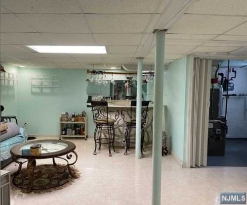 71 Jasper Ave, Teaneck NJ  07666-3816 exterior