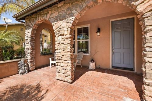 35716 Susan Dr, Wildomar, CA 92595-7106