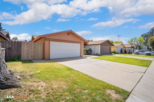4605 Norseman St, Bakersfield CA  93309-3920 exterior