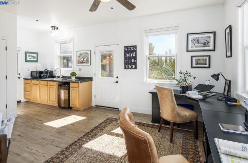 1080 Victorine Rd, Livermore CA  94551-6635 exterior