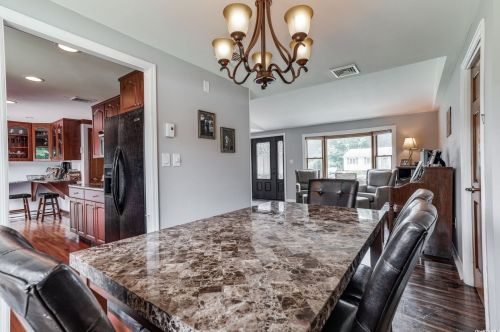 129 Crystal Brook Hollow Rd, Mount Sinai NY  11766-2102 exterior