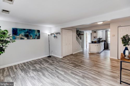 8607 Kenosha Ct, Lorton VA  22079-3044 exterior