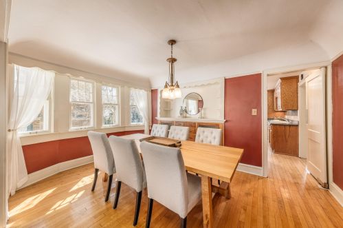 1919 Church St, Milwaukee WI 53213-2129 exterior